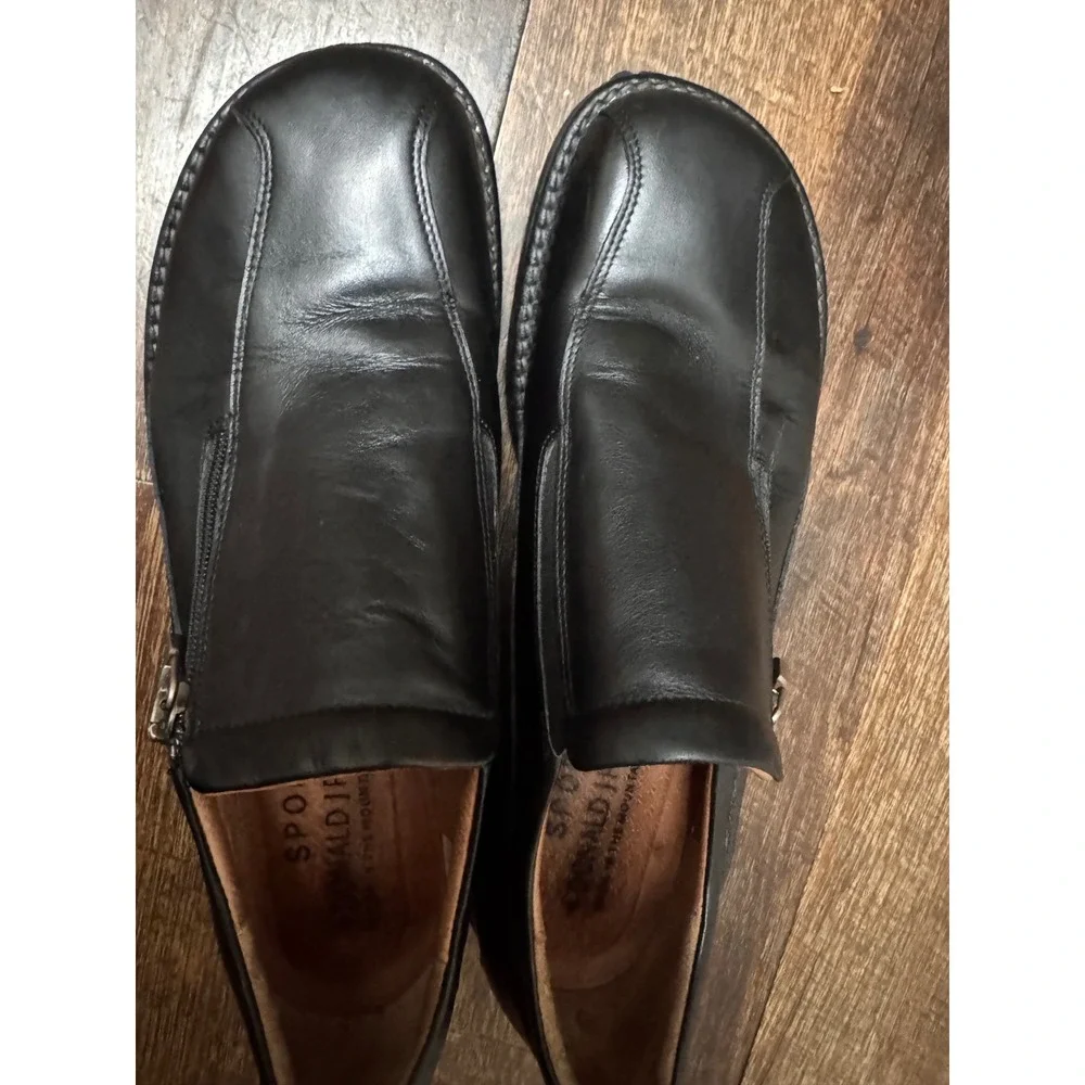 Donald J Pliner Sport Black Leather Zip Loafers Lug Sole Women's 8M